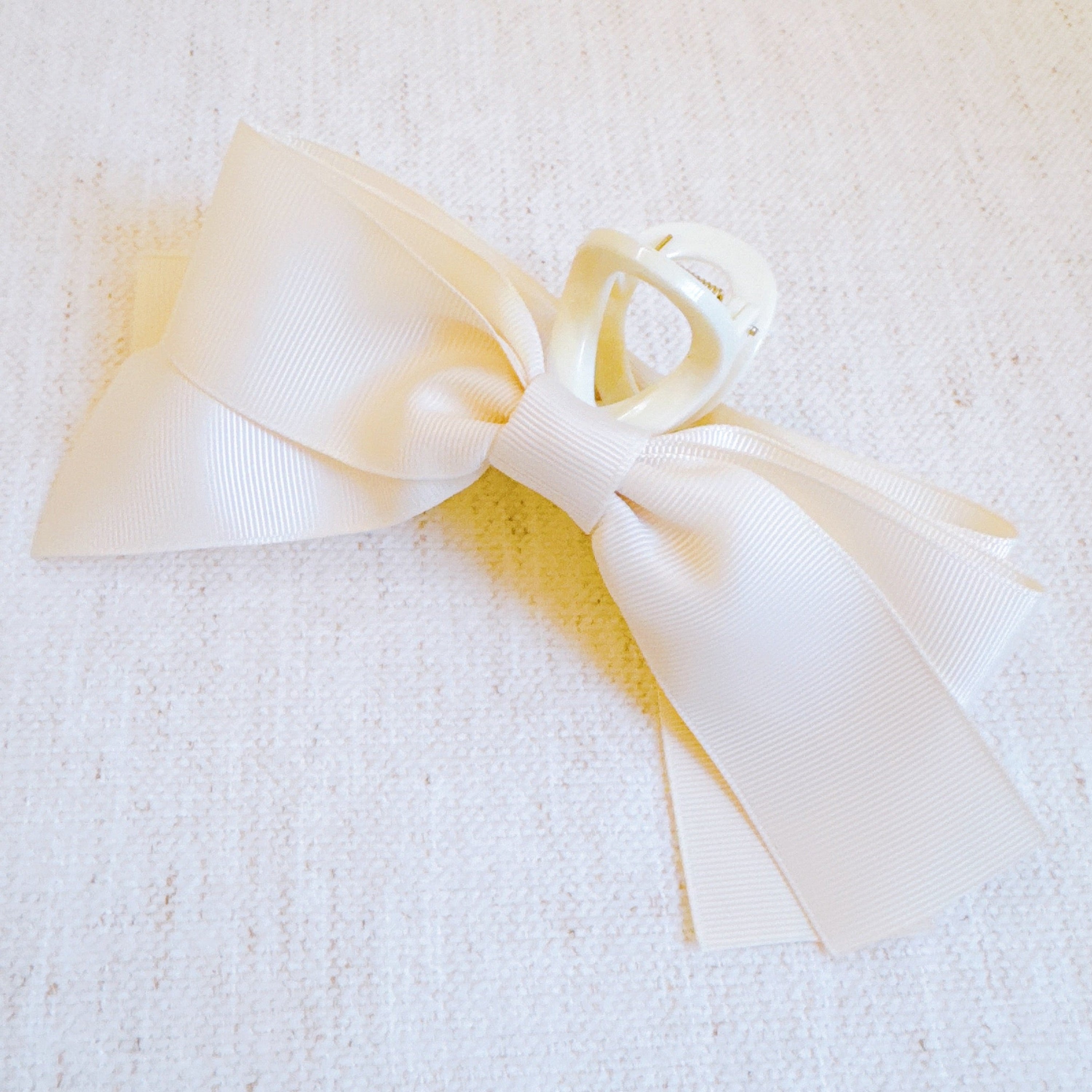 Gross Grain Bow Hair Claw