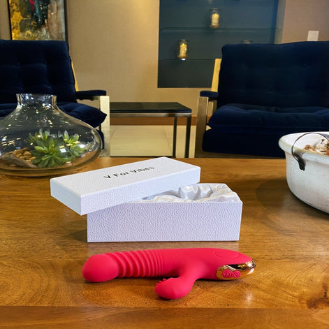 Luna – Heated Thrusting Dildo, Sex Toy &  Massager For Women