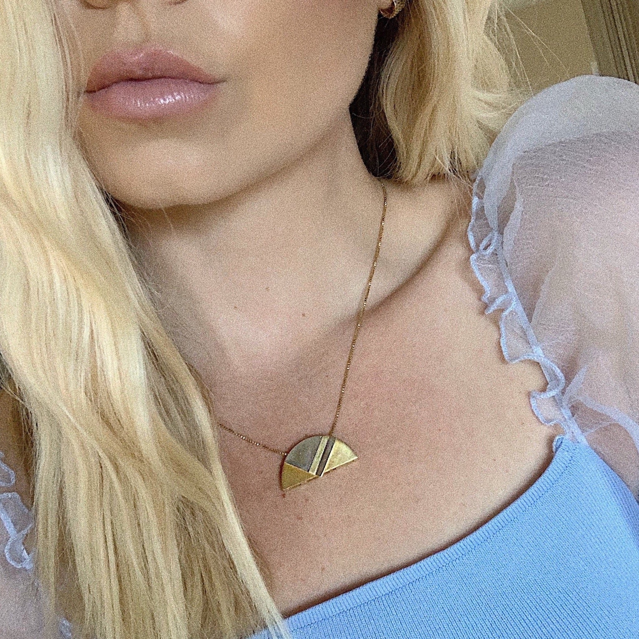 The Mini Da Vinci (a Rotational Pendant)