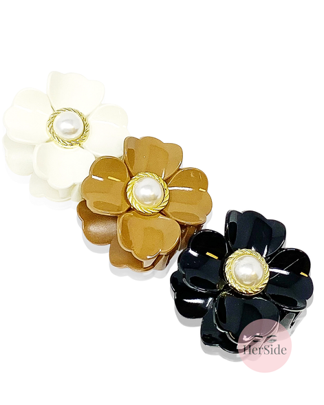 Loved By Coco Flower Hair Claw Set