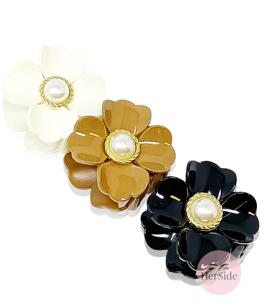 Loved By Coco Flower Hair Claw Set